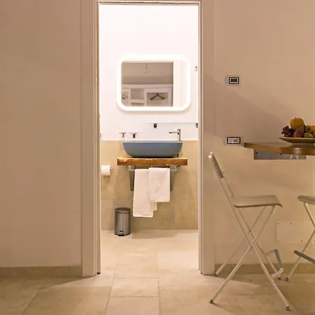 G25 Apartment Monopoli